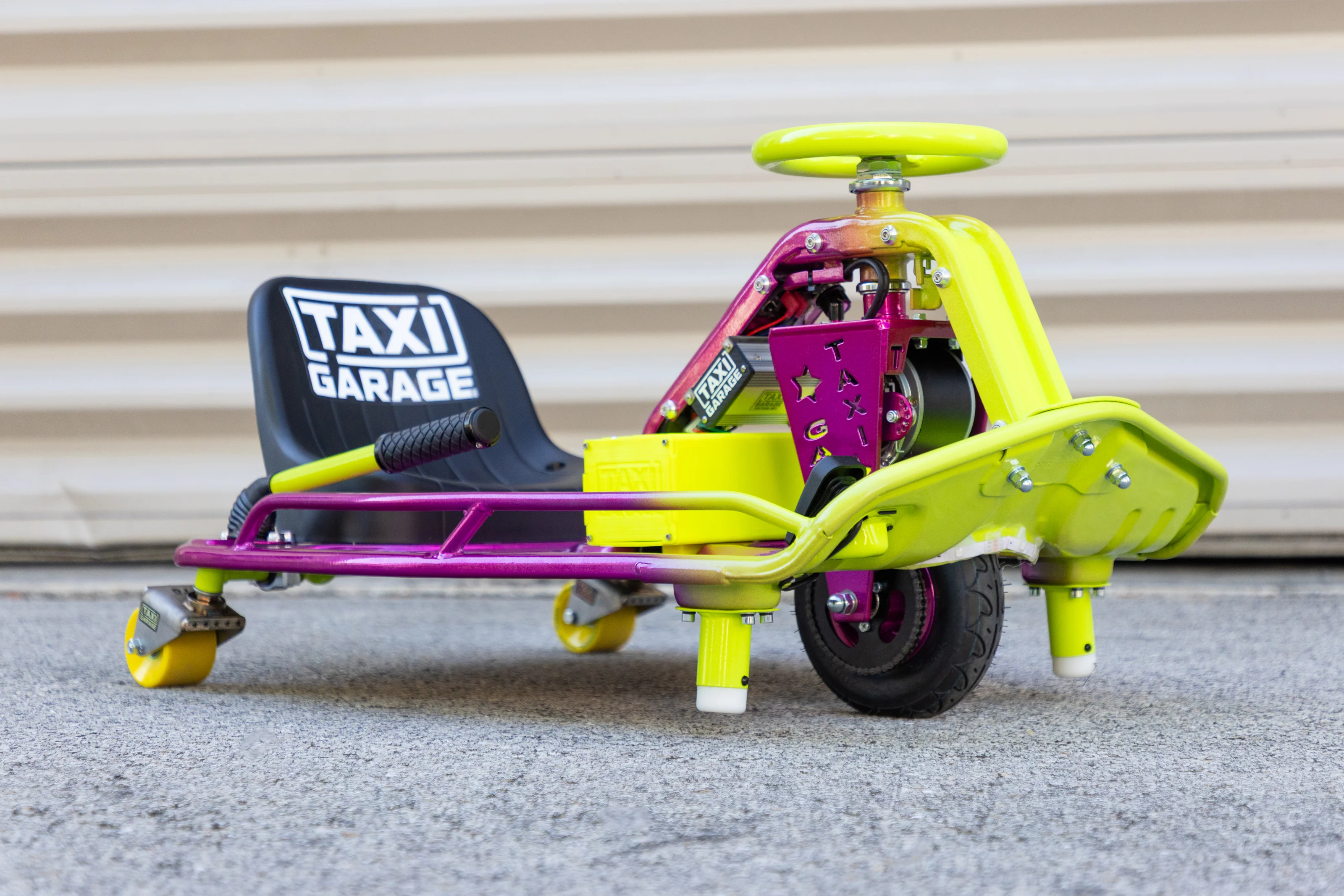 Stage 3 Taxi Garage Crazy Cart Bright Fade INVENTORY - Image 4