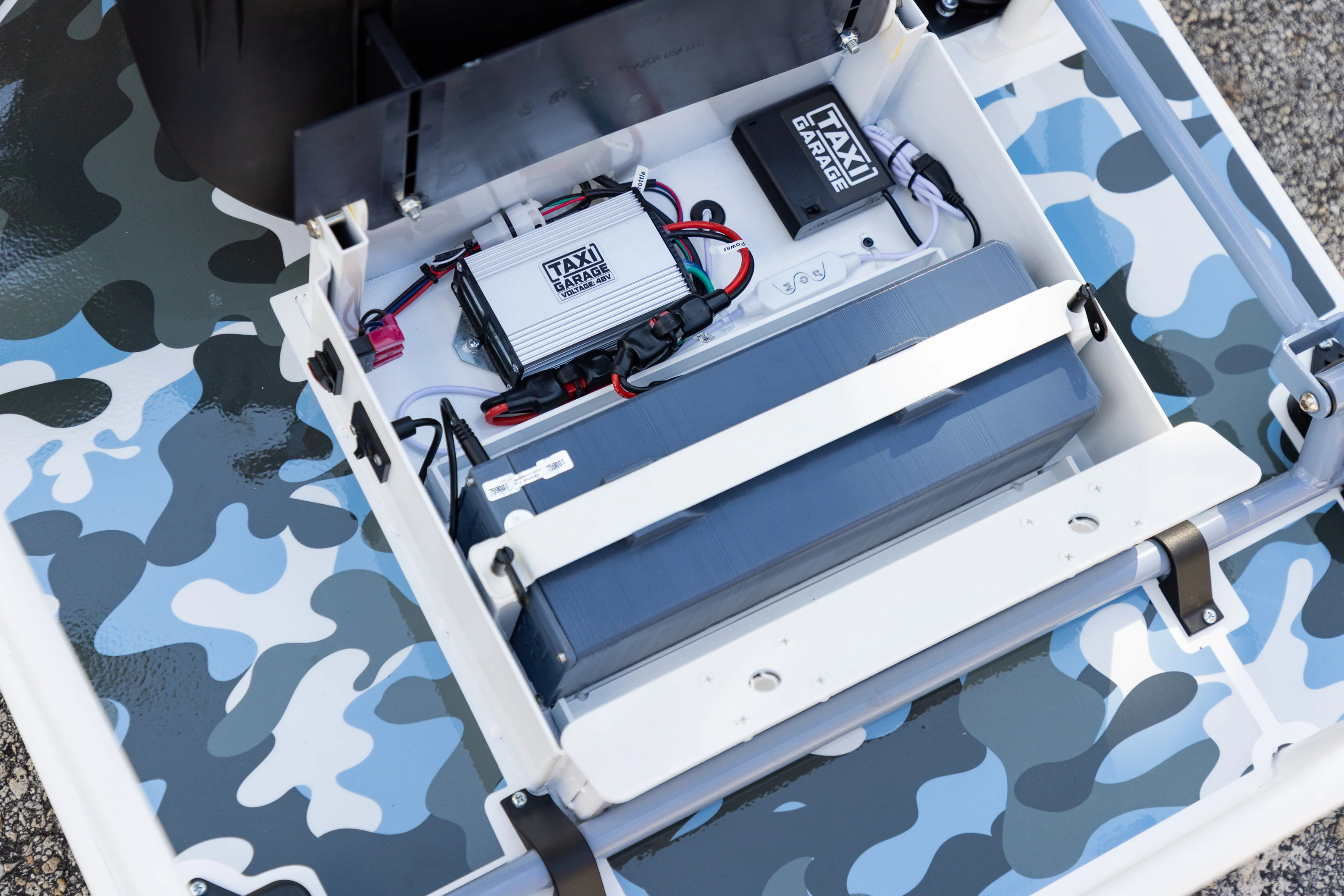 Stage 3 XL "Snow Camo" Taxi Garage Crazy Cart INVENTORY - Image 4