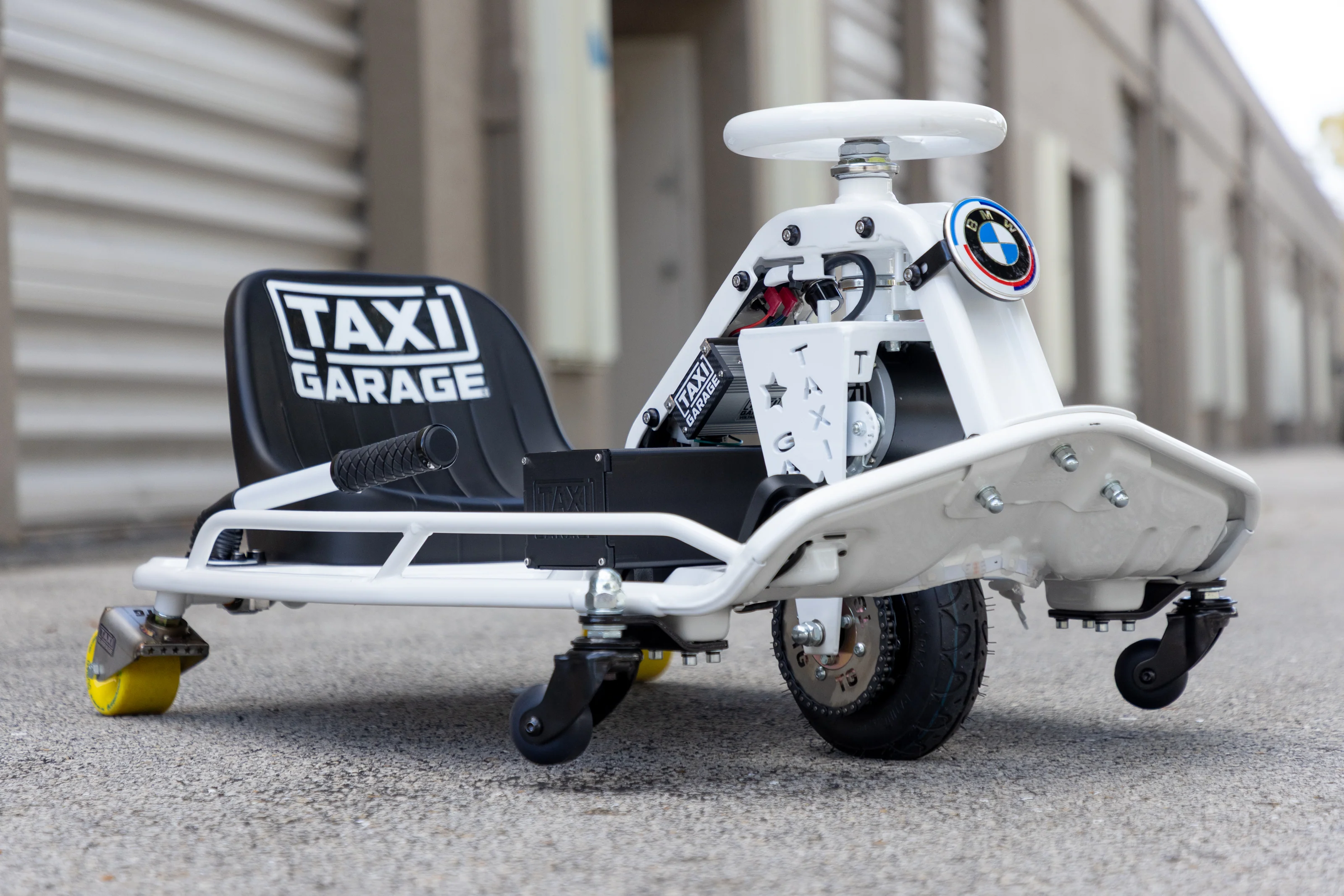Stage 4.5 'BMW M' Taxi Garage Crazy Cart INVENTORY