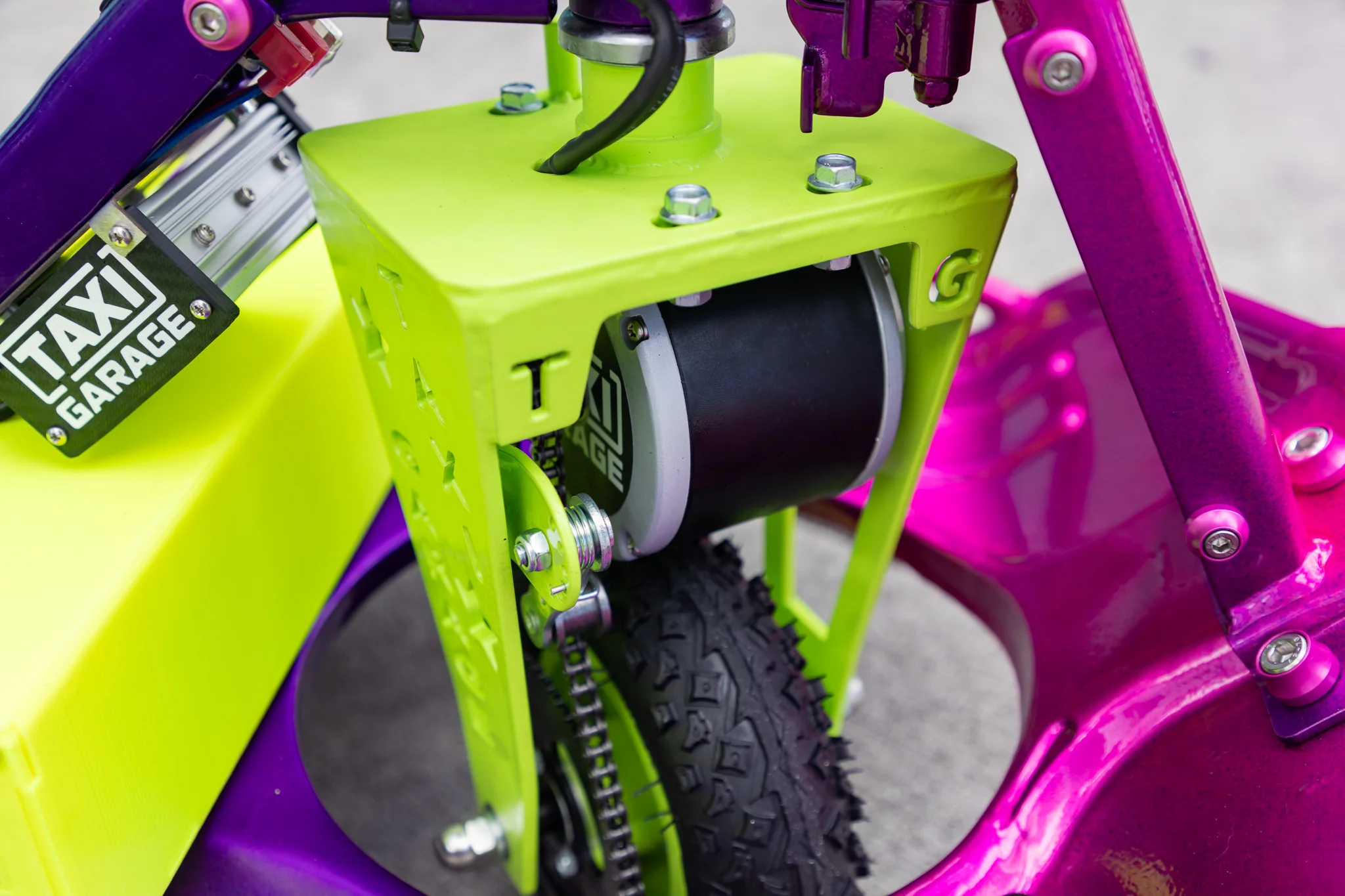 Stage 4 Taxi Garage Crazy Cart Gradient Fade INVENTORY - Image 7