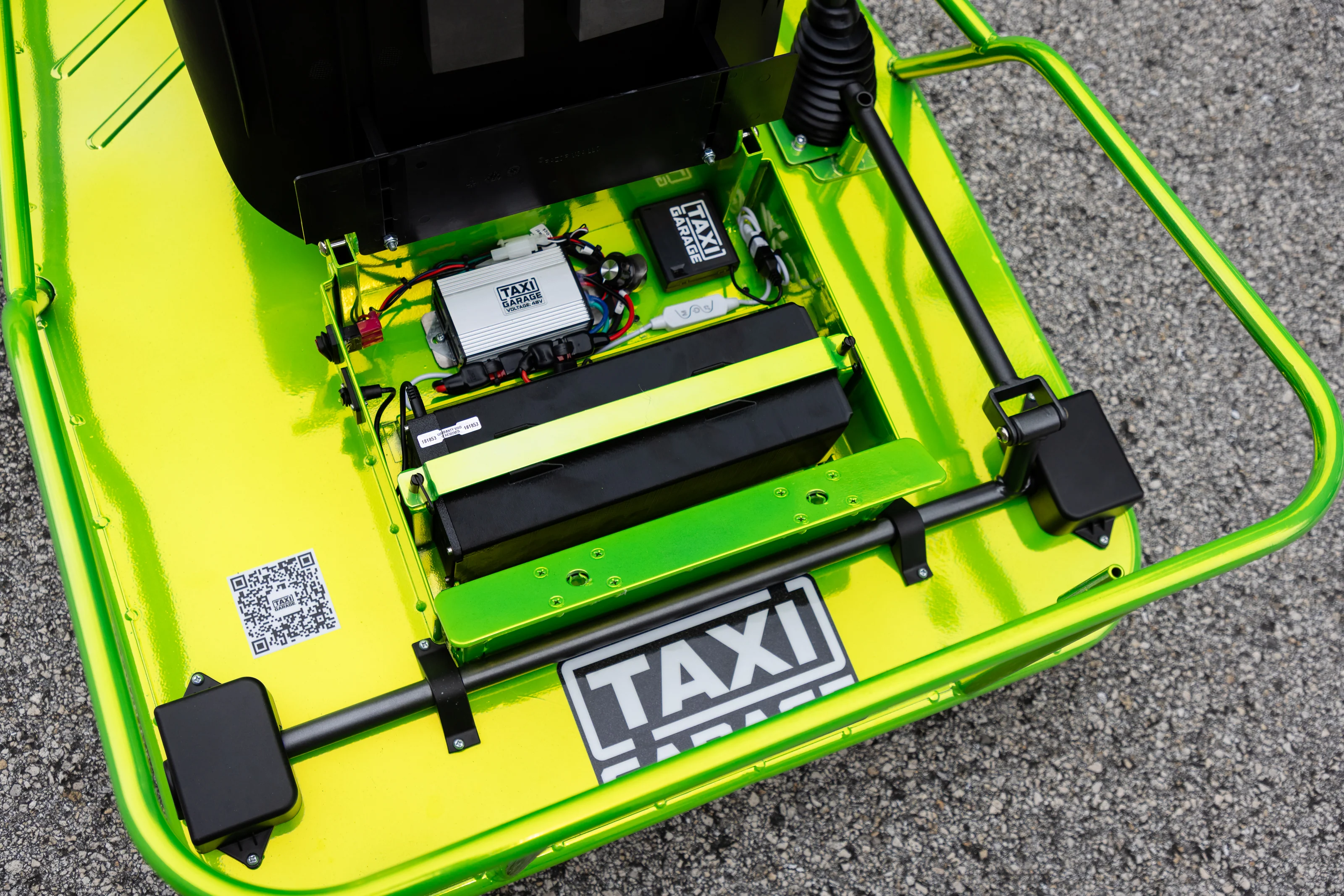 Stage 4 XL "Shocker Yellow" Taxi Garage Crazy Cart INVENTORY - Image 2