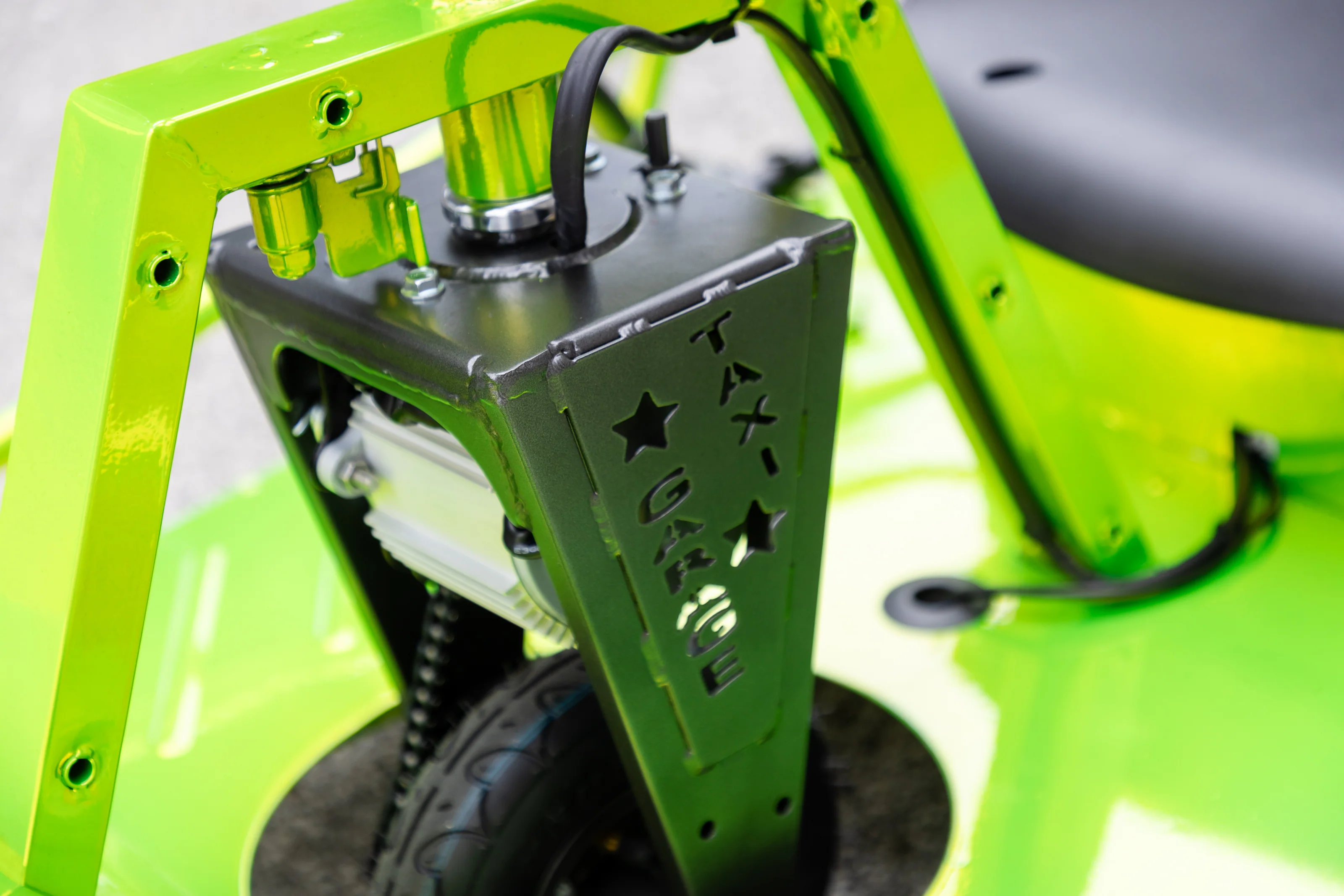 Stage 4 XL "Shocker Yellow" Taxi Garage Crazy Cart INVENTORY - Image 6