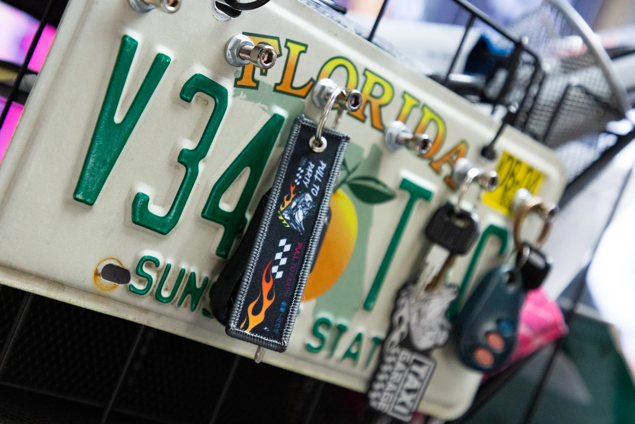 Taxi Garage Pull Tag Keychain - Image 2